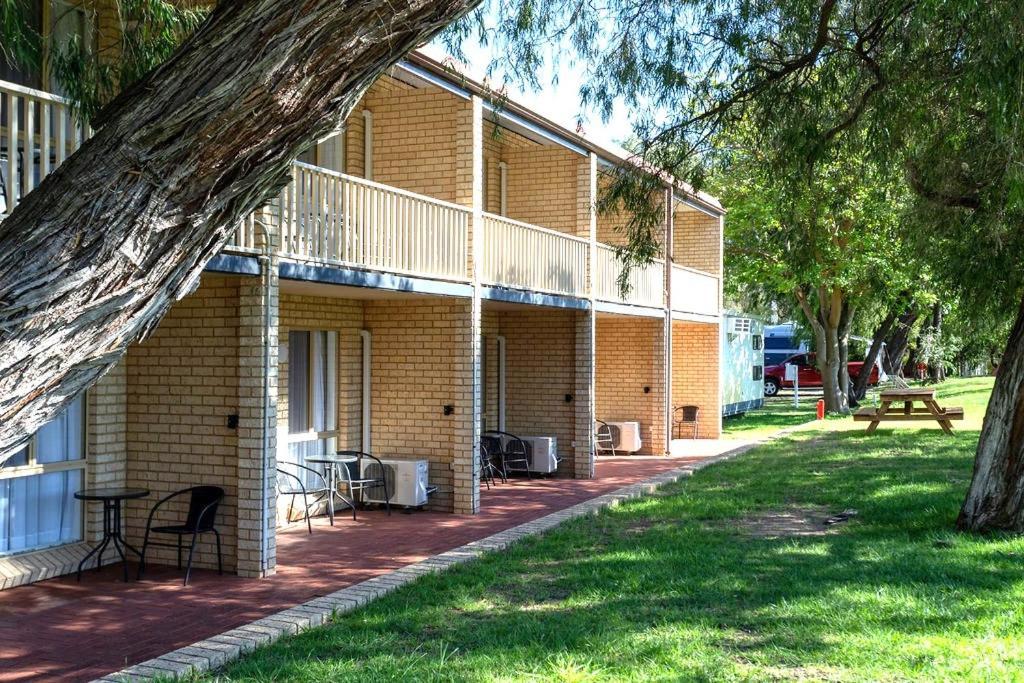 Busselton Villas&Glamping Village Exteriör bild